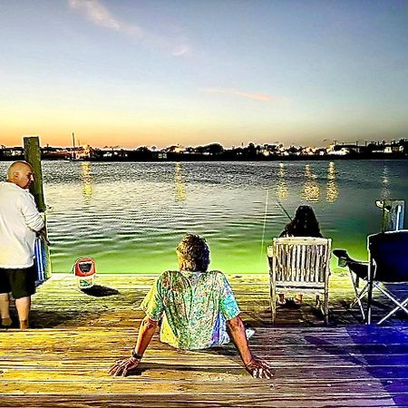 Waterfront Guesthouse On Key Allegro/Little Bay With Dock Rockport Exterior photo