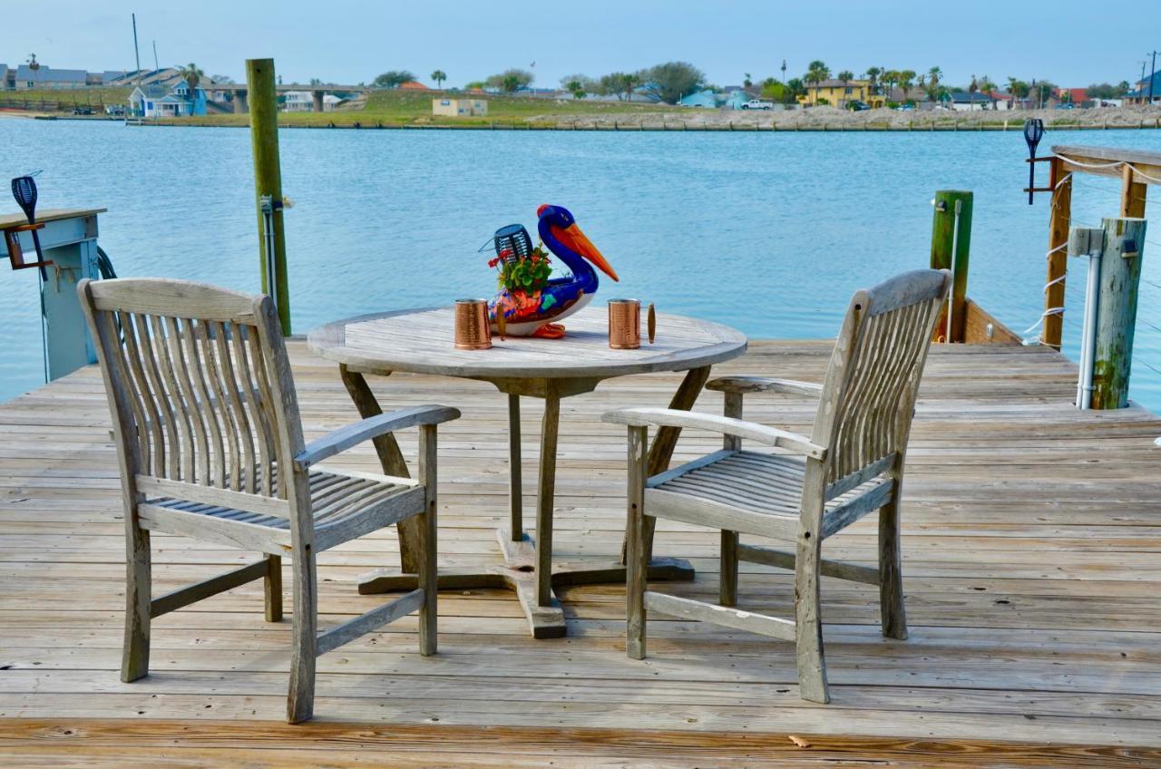 Waterfront Guesthouse On Key Allegro/Little Bay With Dock Rockport Exterior photo